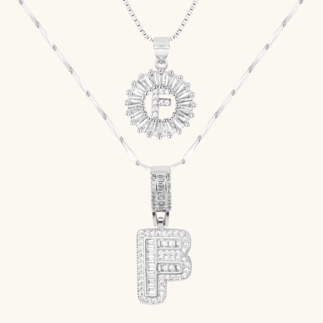 AURELIA™ – Collar Doble Inicial