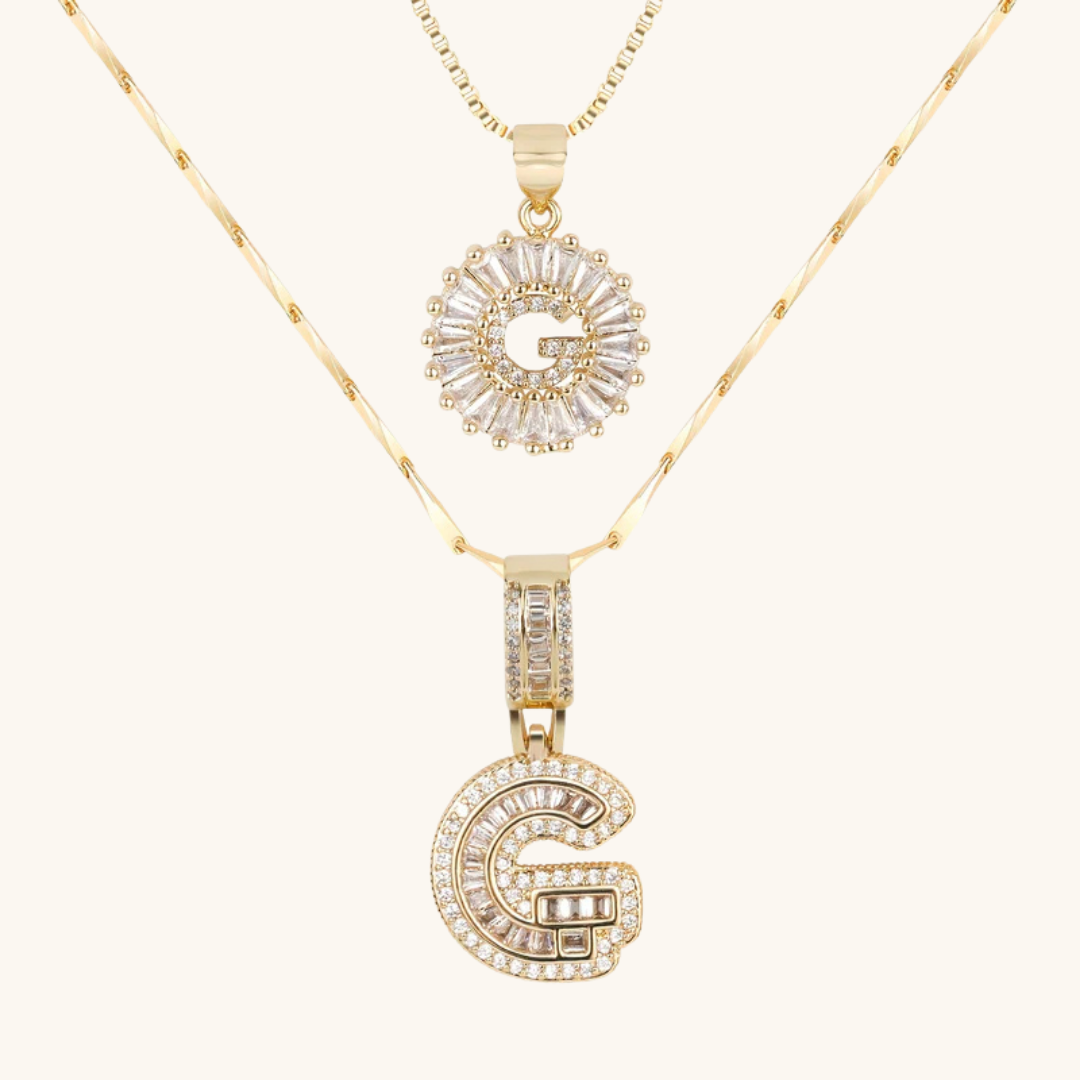 AURELIA™ – Collar Doble Inicial