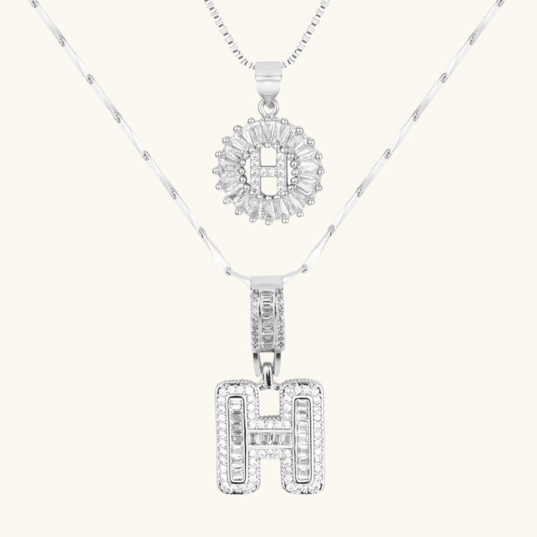 AURELIA™ – Collar Doble Inicial