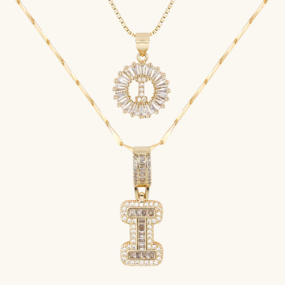 AURELIA™ – Collar Doble Inicial