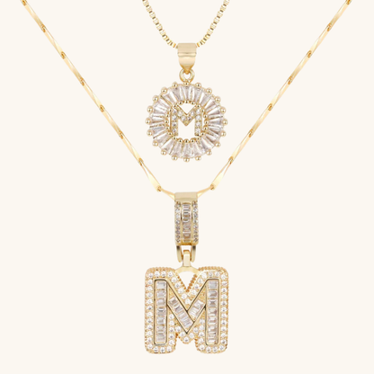 AURELIA™ – Collar Doble Inicial