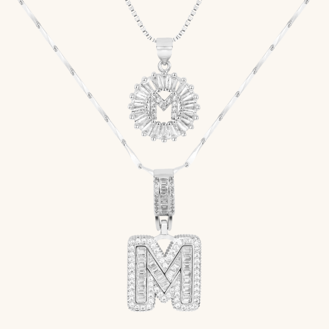 AURELIA™ – Collar Doble Inicial