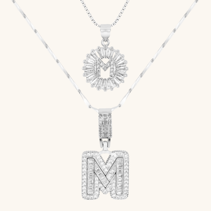 AURELIA™ – Collar Doble Inicial