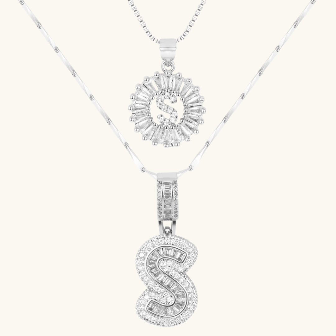 AURELIA™ – Collar Doble Inicial