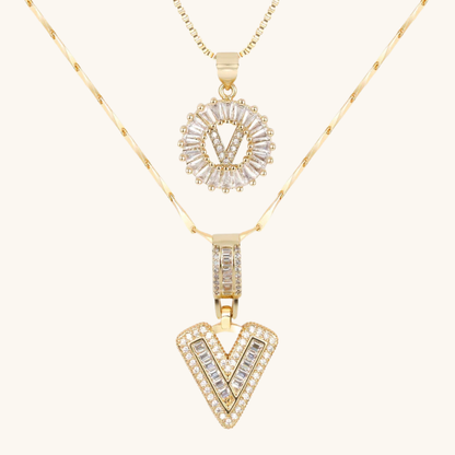 AURELIA™ – Collar Doble Inicial