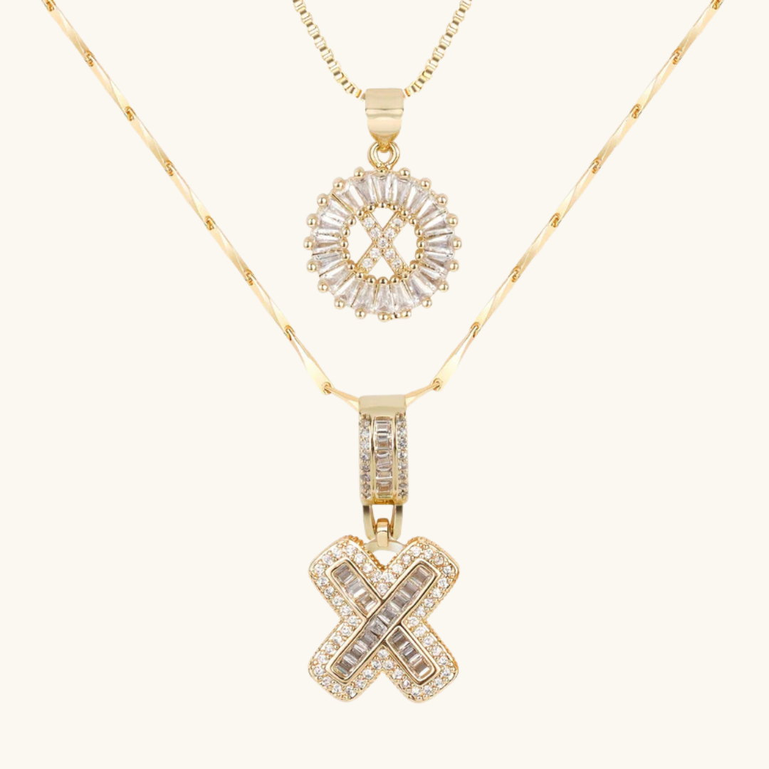 AURELIA™ – Collar Doble Inicial