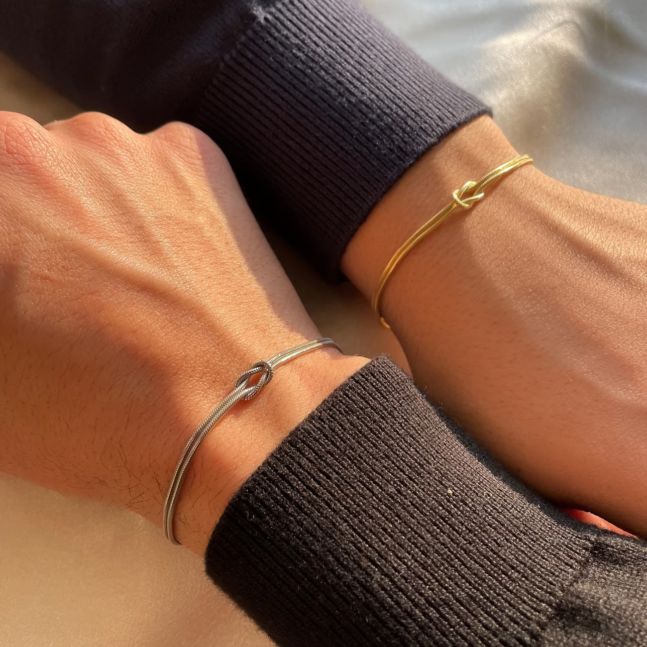 Eterno Lazo™ – Pulsera de Pareja con Nudo