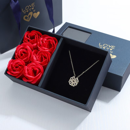 Amora™ – Collar Corazón de la Suerte