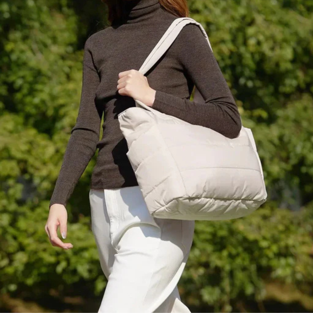 Nuvia™ – Bolsa Acolchada Ligera