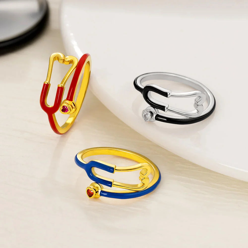 MedHeart™ – Anillo médico con corazón de cristal