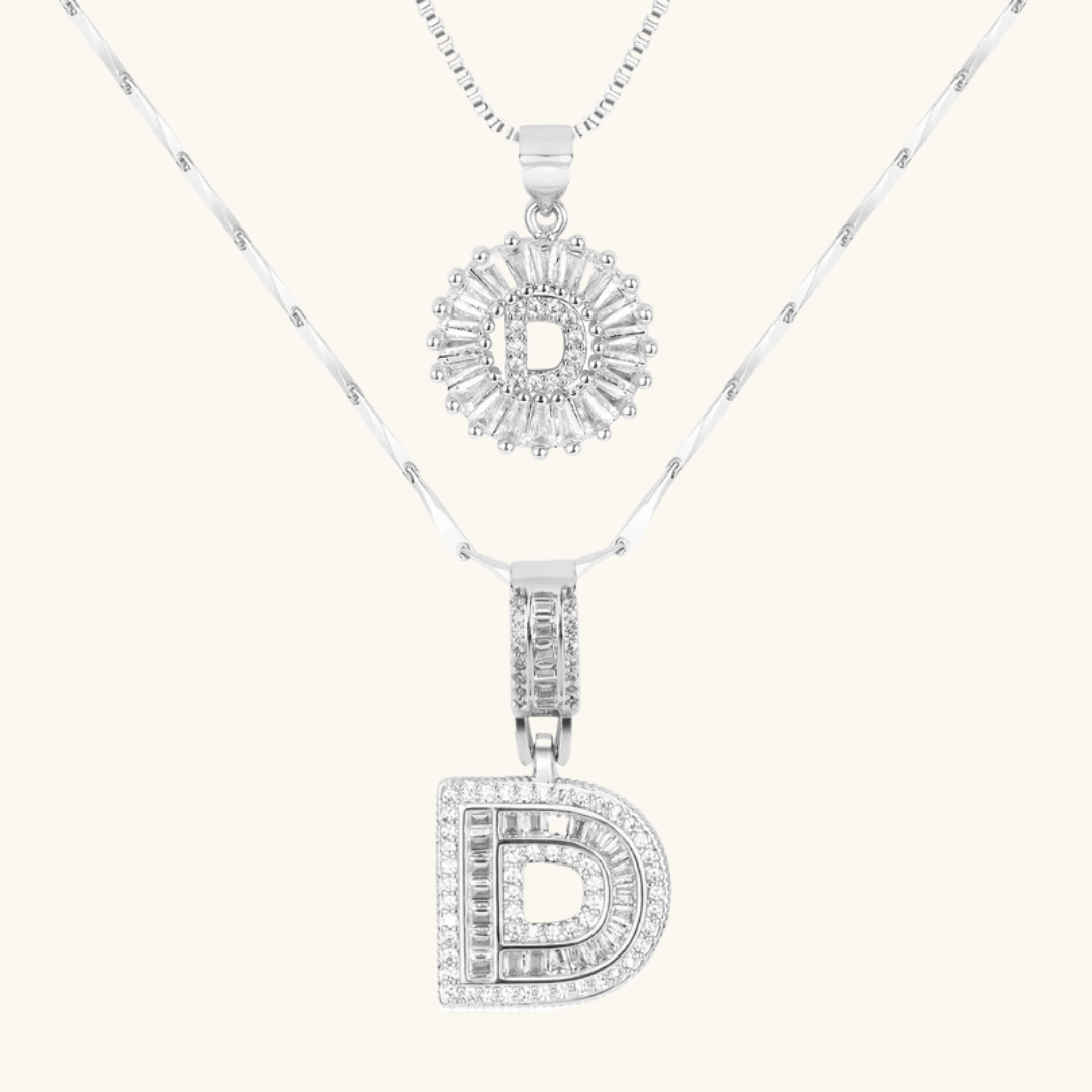 AURELIA™ – Collar Doble Inicial