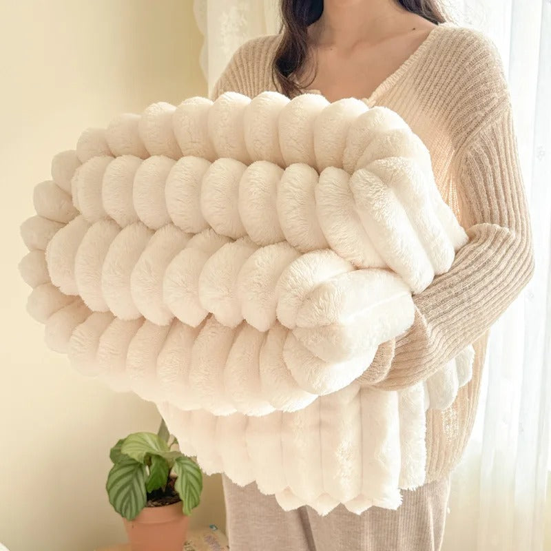 FluffNest Blanket™ – Comodidad cálida y envolvente