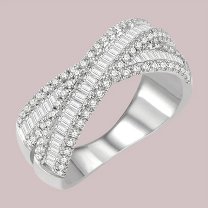 LUCERA™ – Anillo Cruzado Brillo Refinado