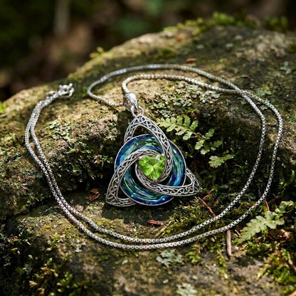 Brivori™ - Collar Nudo Celestial